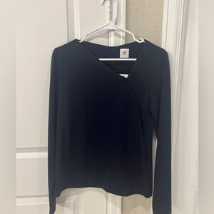 CAbi Black Long-Sleeve V-Neck Asymmetric Top